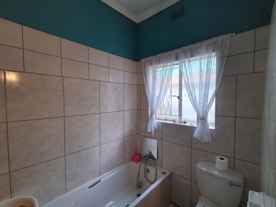 4 Bedroom Property for Sale in Stilfontein Ext 3 North West